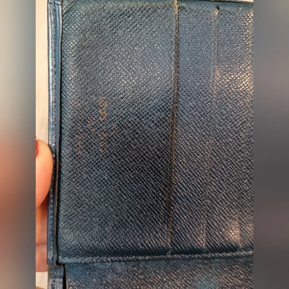 Louis Vuitton Blue Epi Leather Bifold Billfold Wallet / Snap Closure